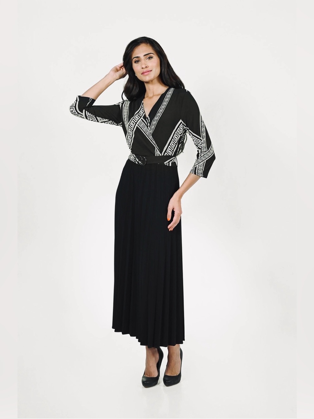 Frank Lyman black/beige knit dress